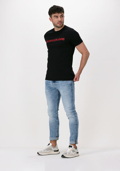 Zwarte CALVIN KLEIN T-shirt INSTITUTIONAL LOGO SLIM SS TEE - large