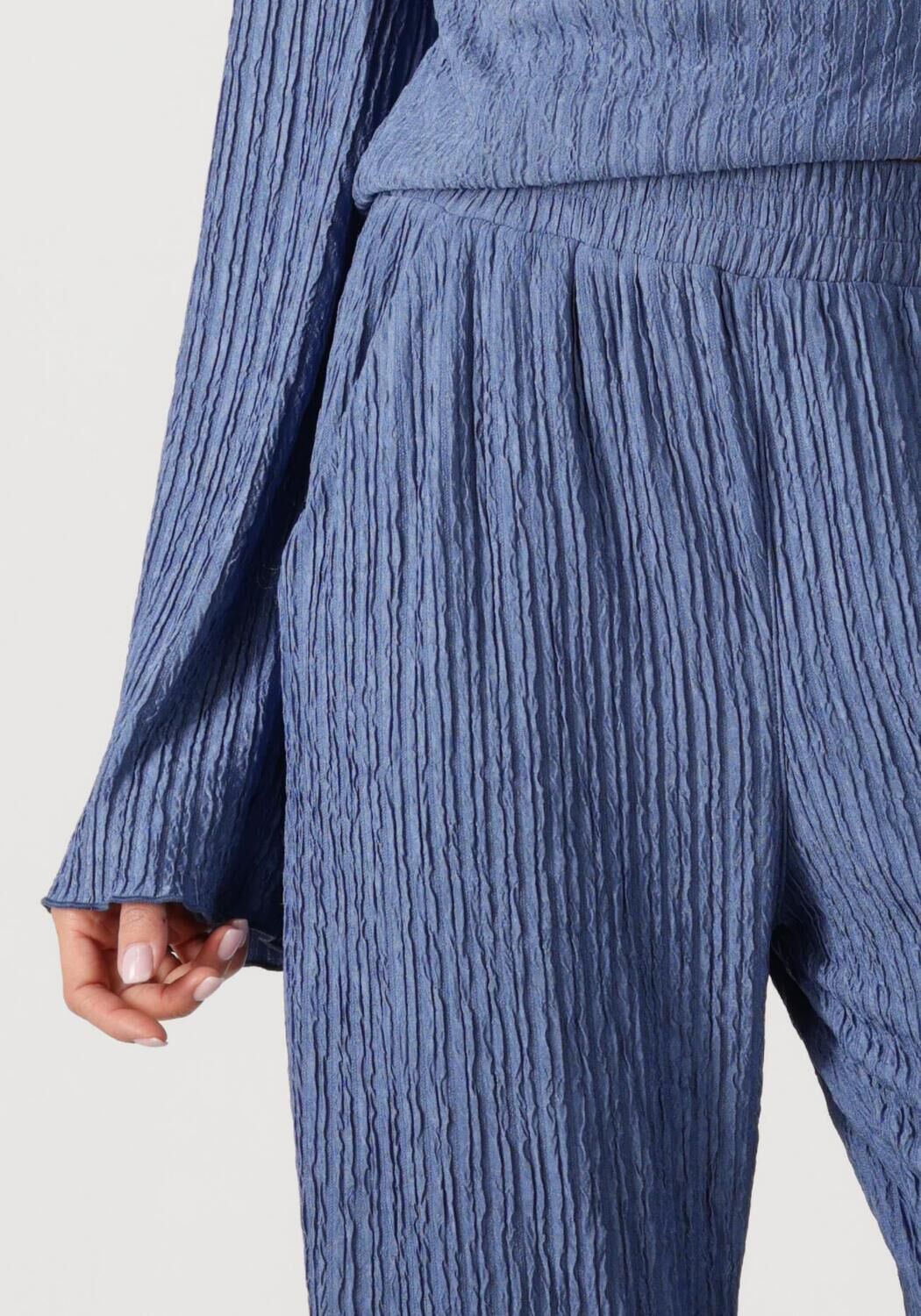 COLOURFUL REBEL Dames Broeken Melody Structure Straight Pants Blauw