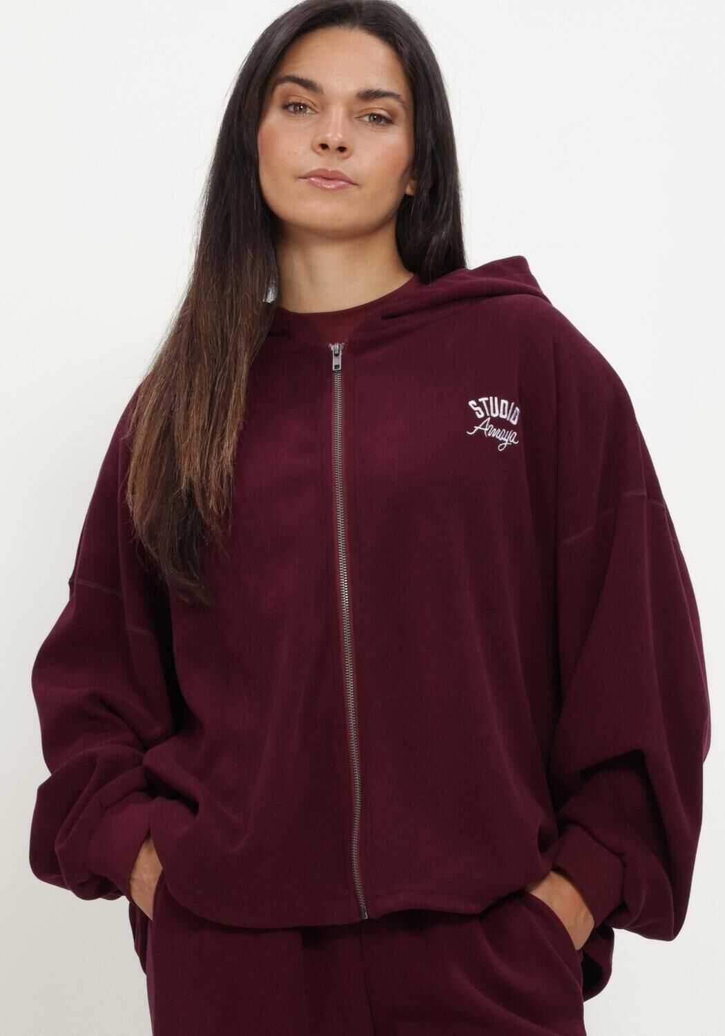 STUDIO AMAYA Dames Truien & Vesten Rove Sweater Bordeaux