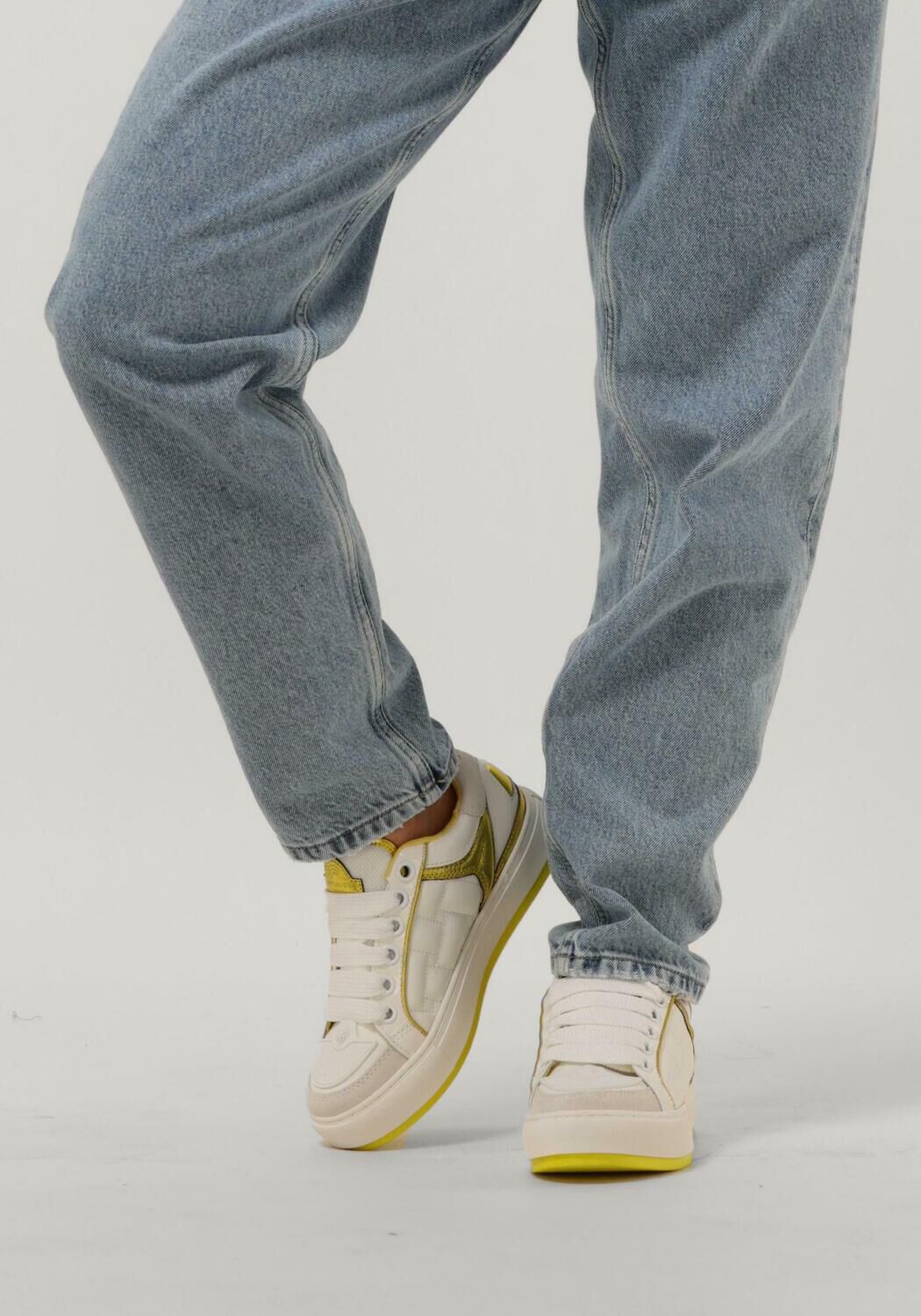 Gele KURT GEIGER LONDON Lage sneakers SOUTHBANK - large