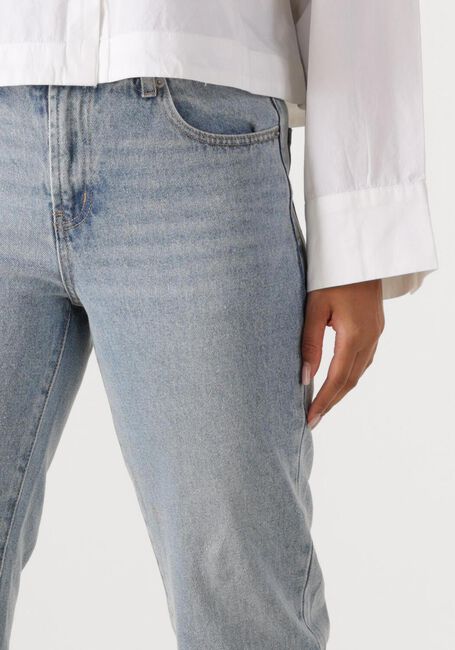 Lichtblauwe WITHBLACK Mom jeans WBLBROOKE MW BOYFRIEND JEANS - large