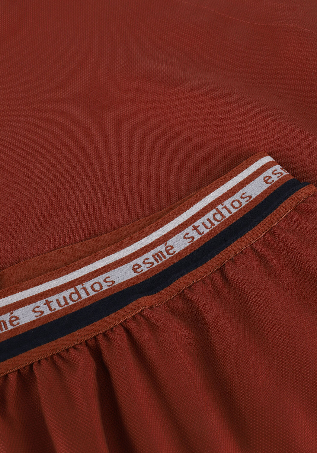 Rode ESM&Eacute; STUDIOS Broeken HENA HIGH WAIST SHORT - large