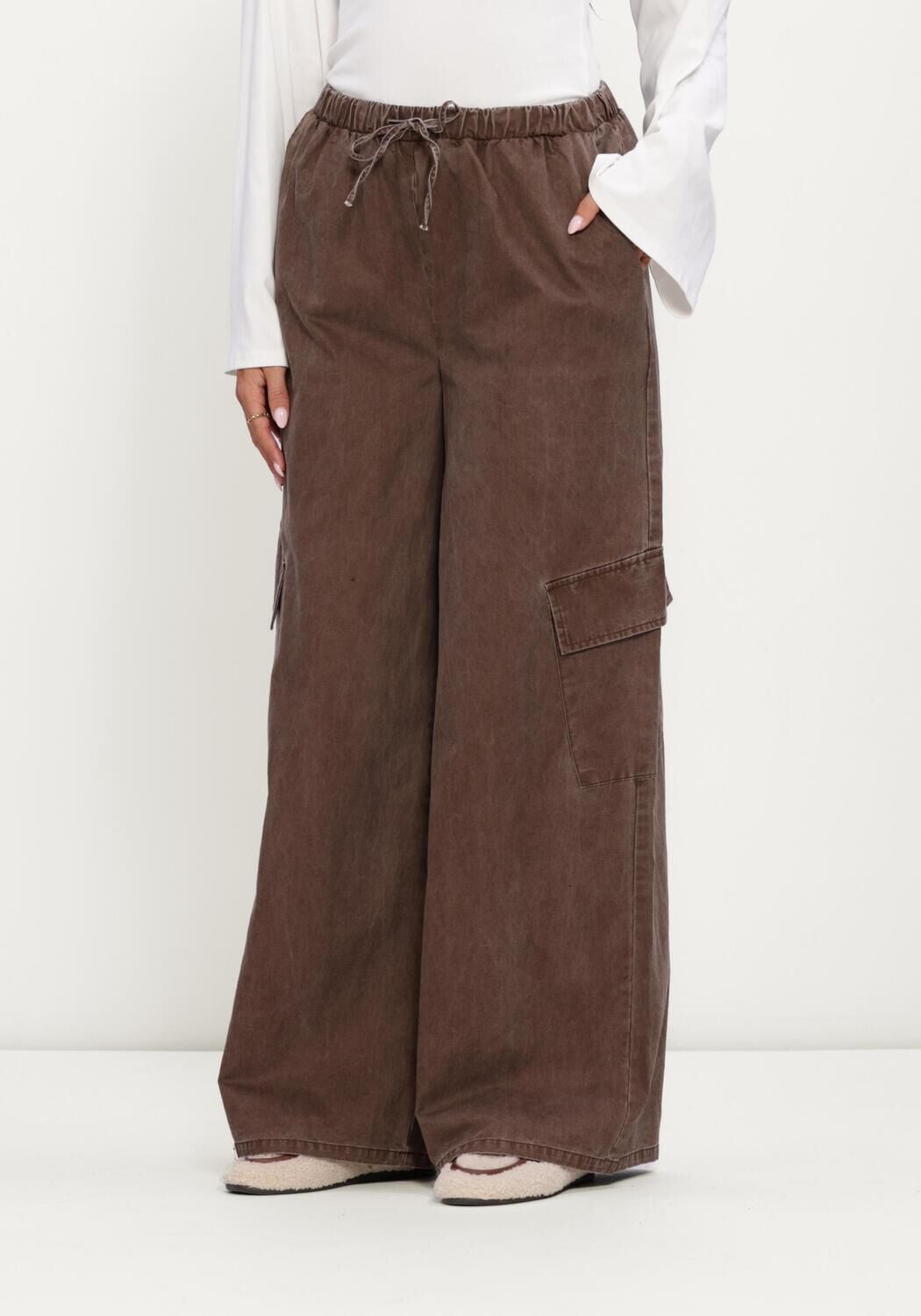 Bruine REFINED DEPARTMENT Cargobroeken LADIES WOVEN WASHED WIDE LEG CARGO PANTS MILA - large