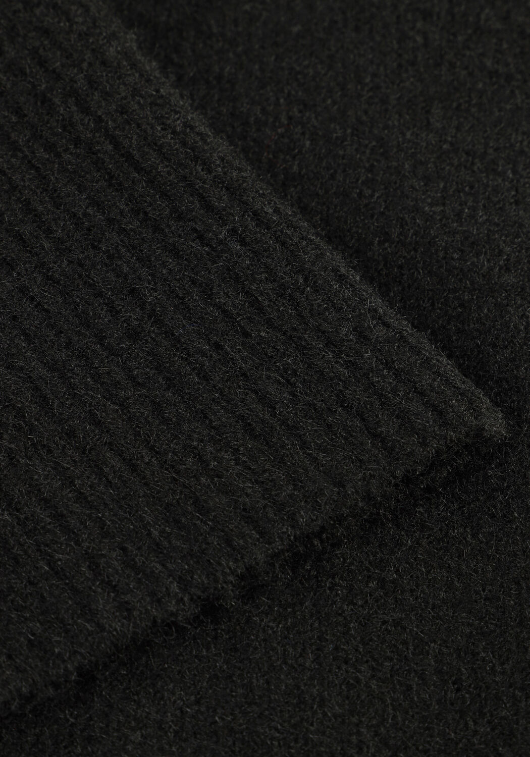 Zwarte NOTRE-V Trui NV-GWENDA - large