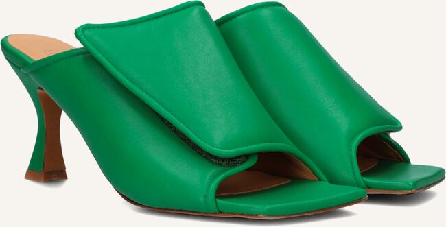 TORAL VICKY TORAL VICKY - large