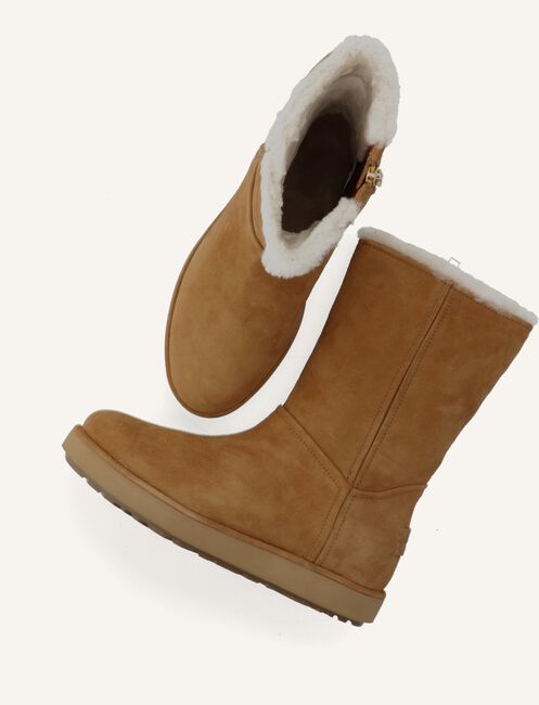 Camel UGG Vachtlaarzen CLASSIC SHORT BLVD Camel UGG Vachtlaarzen CLASSIC SHORT BLVD - large