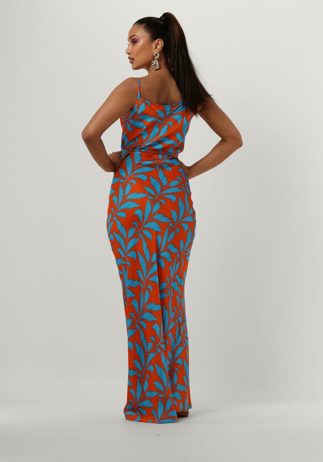 Oranje VANILIA Maxi jurk TROPIC LEAF SLIP DRESS Omoda