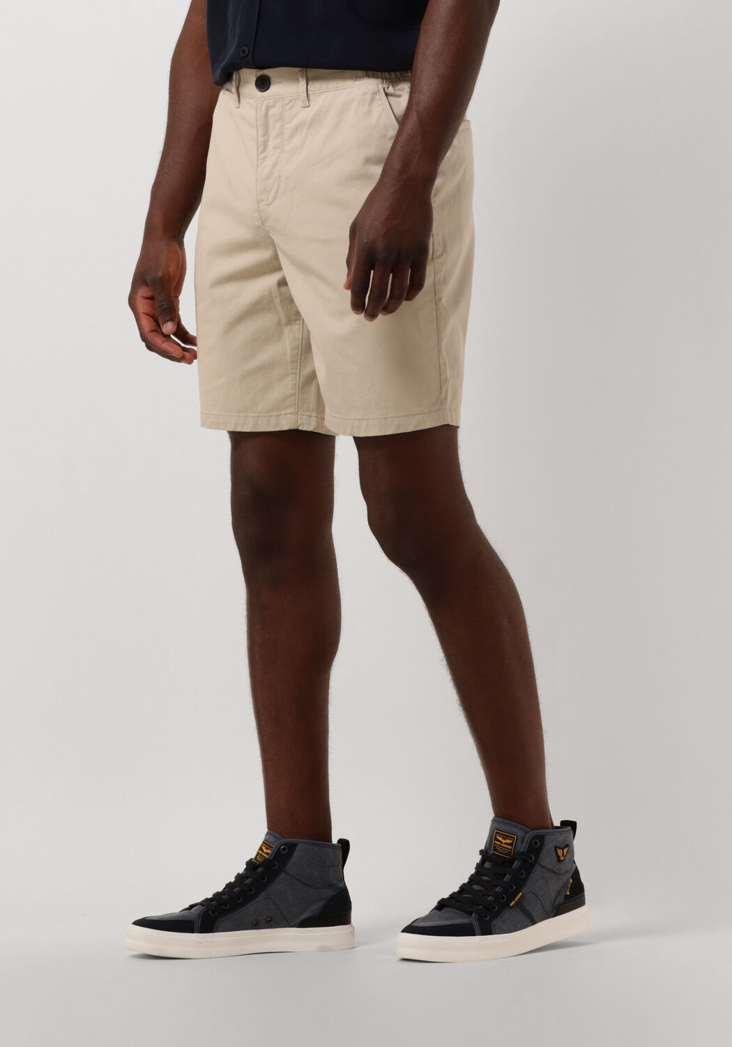 Bruine VANGUARD Korte broek CHINO SHORTS FINE TWILL STRETCH Omoda