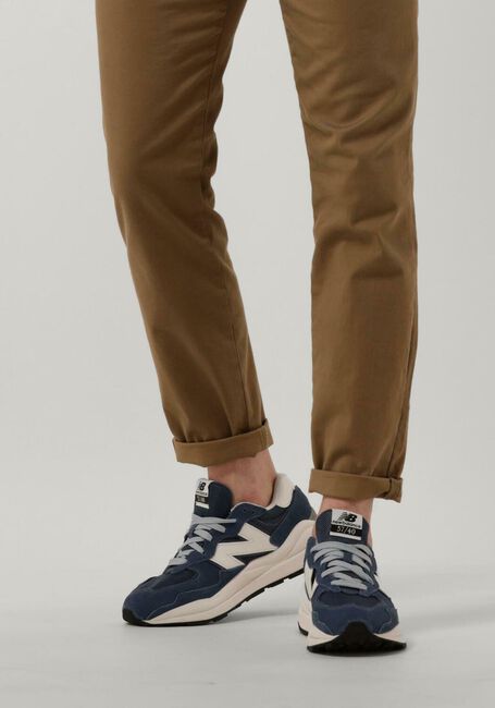 Blauwe NEW BALANCE Lage sneakers M5740 Blauwe NEW BALANCE Lage sneakers M5740 - large