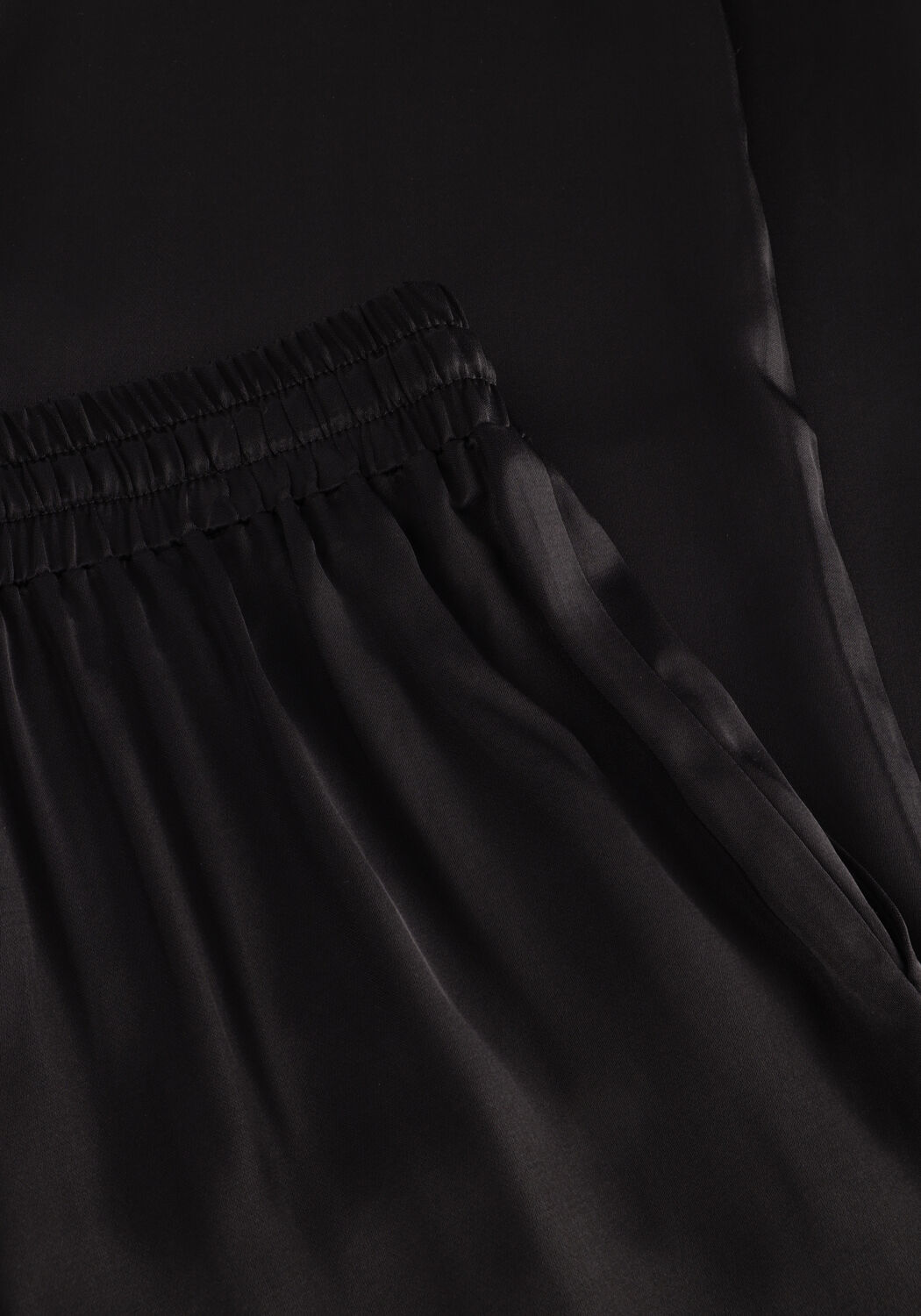 Zwarte RESORT FINEST Pantalon SATIN PANTS - large