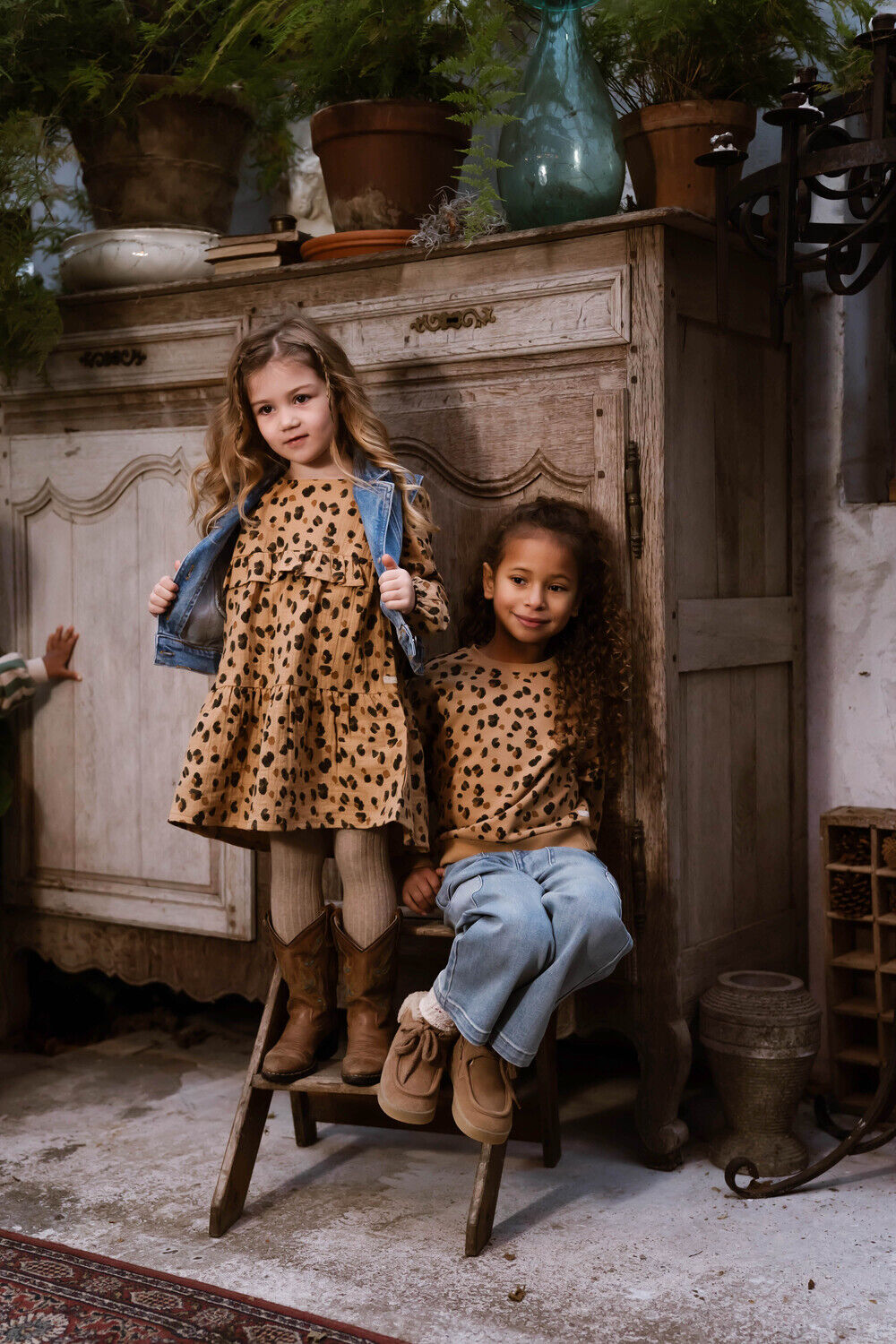 DAILY7 Meisjes Truien & Vesten Oversized Sweater Animal Bruin