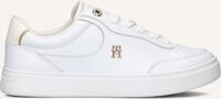 Witte TOMMY HILFIGER Lage sneakers ESSENTIAL CHIC COURT Witte TOMMY HILFIGER Lage sneakers ESSENTIAL CHIC COURT - medium