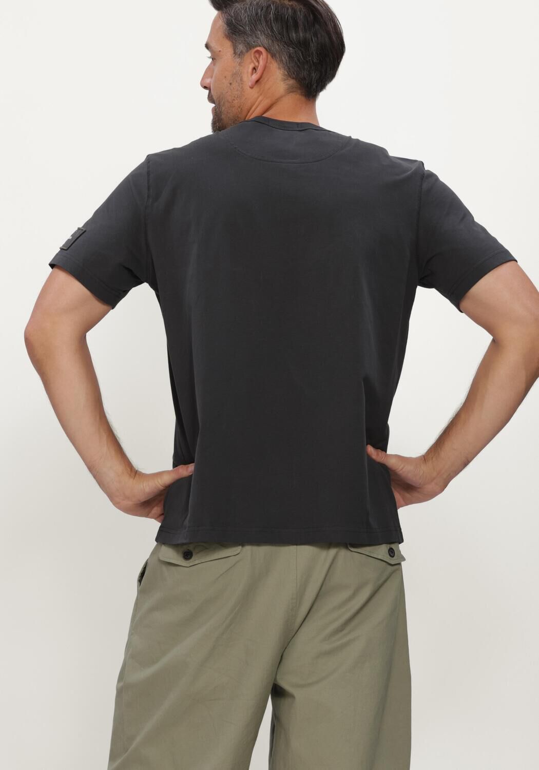 Antraciet CALVIN KLEIN T-shirt SS CLSC SUEDED JERSEY BADGE TEE - large