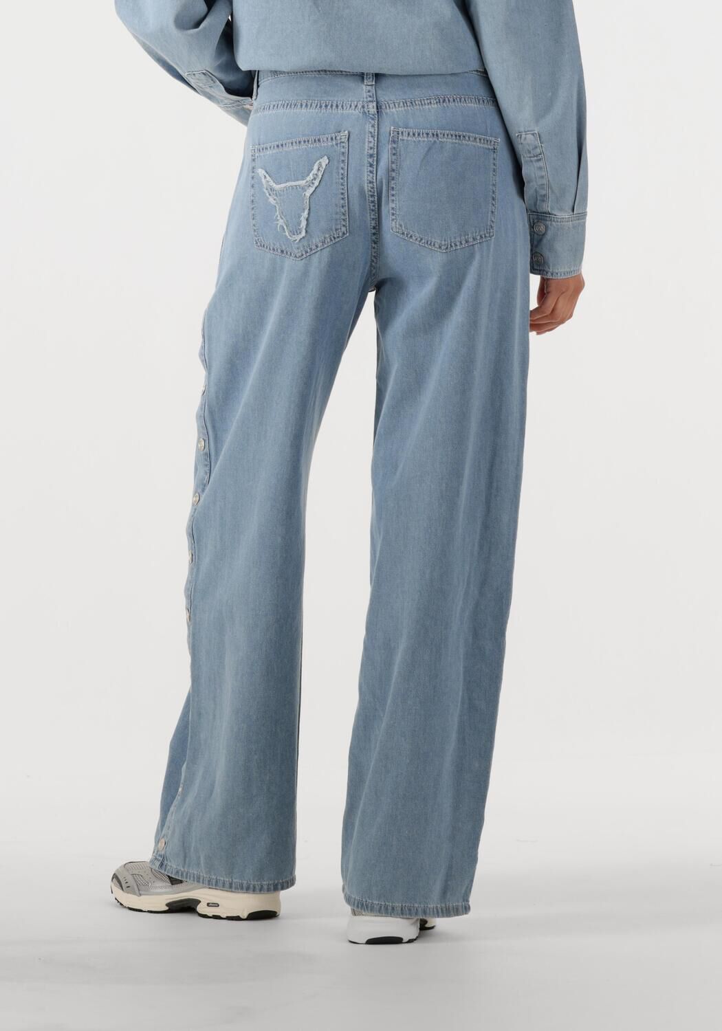 ALIX THE LABEL Dames Jeans Ladies Woven Chambray Denim Pants Lichtblauw