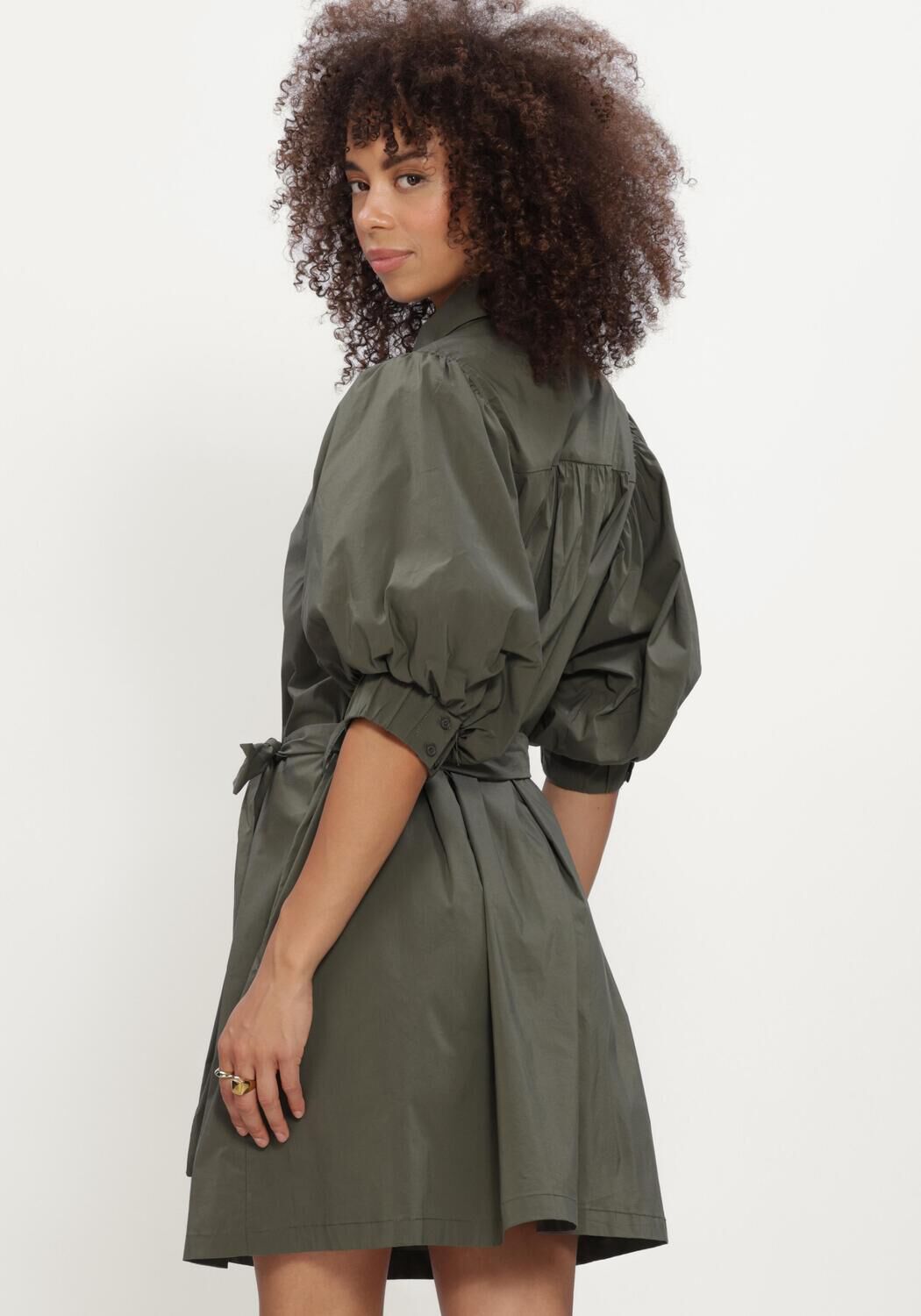 Groene NEO NOIR Midi jurk SERENE POPLIN DRESS - large