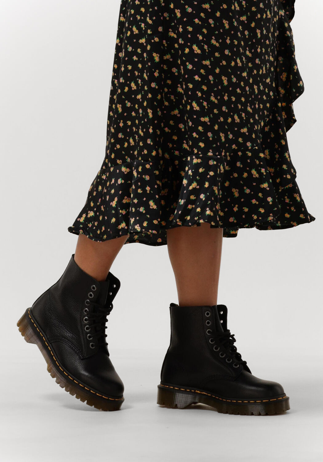 1460 pascal hot sale dr martens