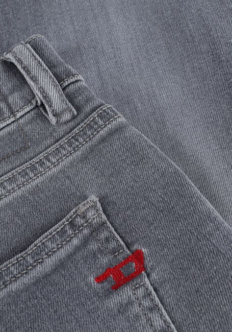 Grijze DIESEL Slim fit jeans 2019 D-STRUKT - large