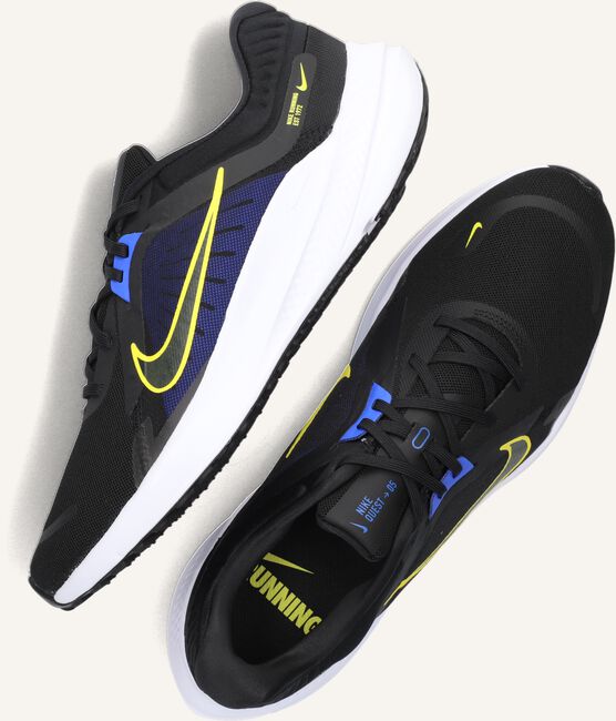 Zwarte NIKE Lage sneakers QUEST 5 HEREN Zwarte NIKE Lage sneakers QUEST 5 HEREN - large
