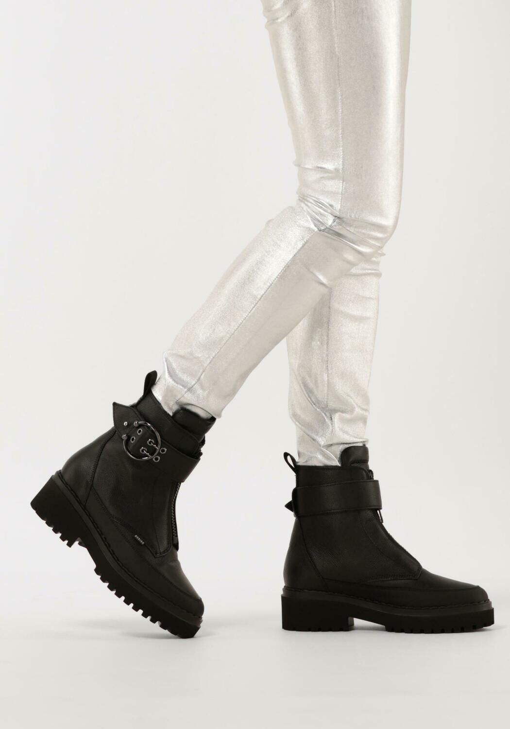 Zwarte NUBIKK Enkelboots FAE RAY - large