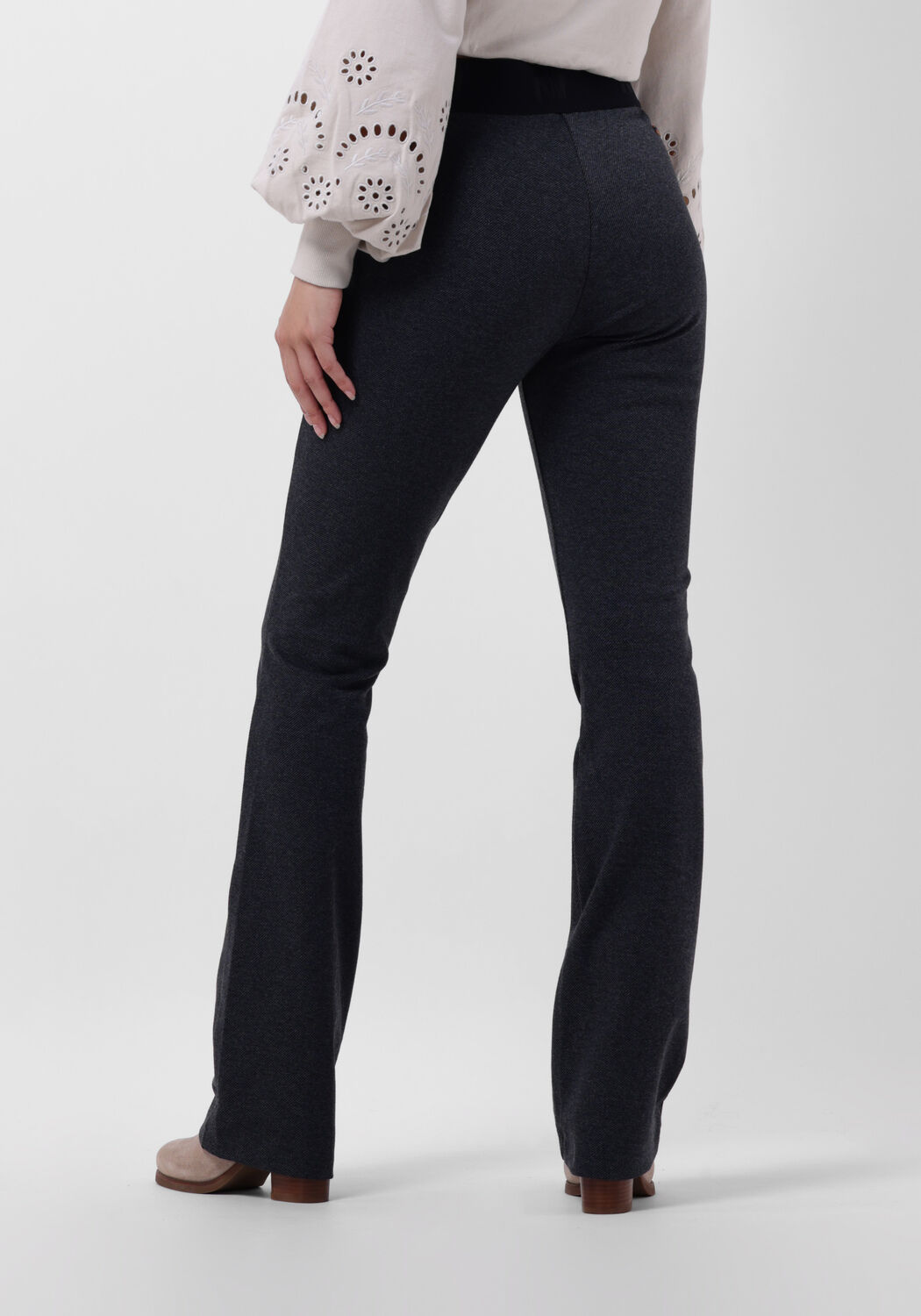 Antraciet MOSCOW Flared broek ARIELLE Omoda