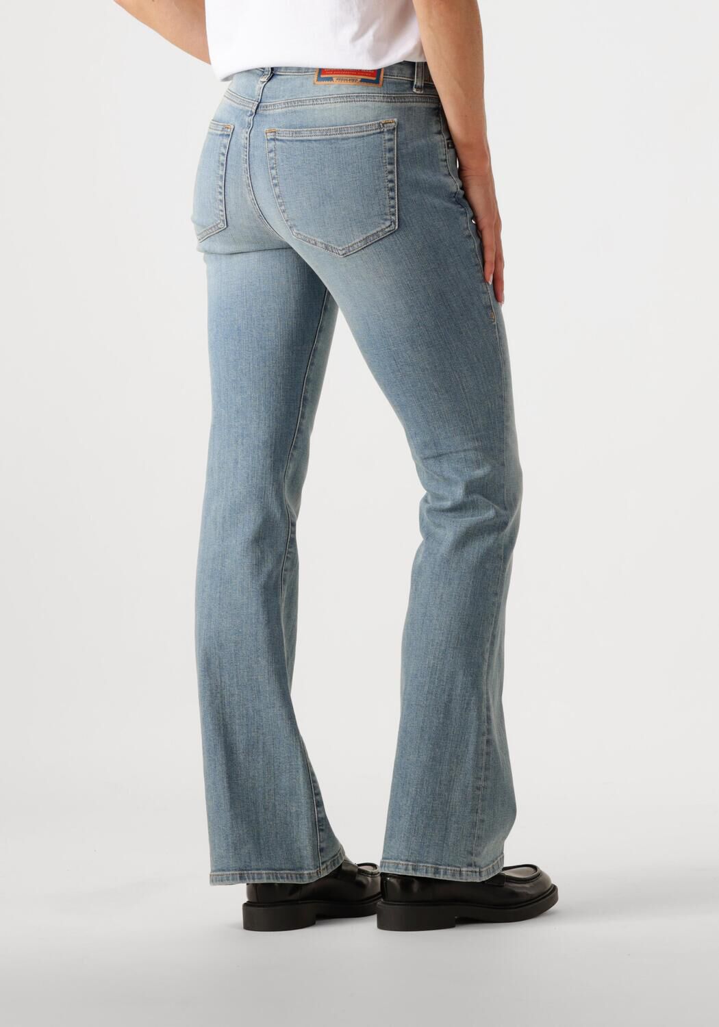 DIESEL Dames Jeans 1969 D-ebby Blauw