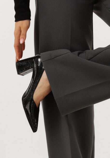 Zwarte NOTRE-V Pumps 2333C Zwarte NOTRE-V Pumps 2333C - large