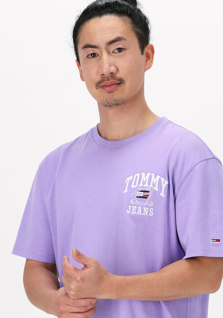 Paarse TOMMY JEANS T-shirt TJM HOMESPUN COLLEGE TEE - large