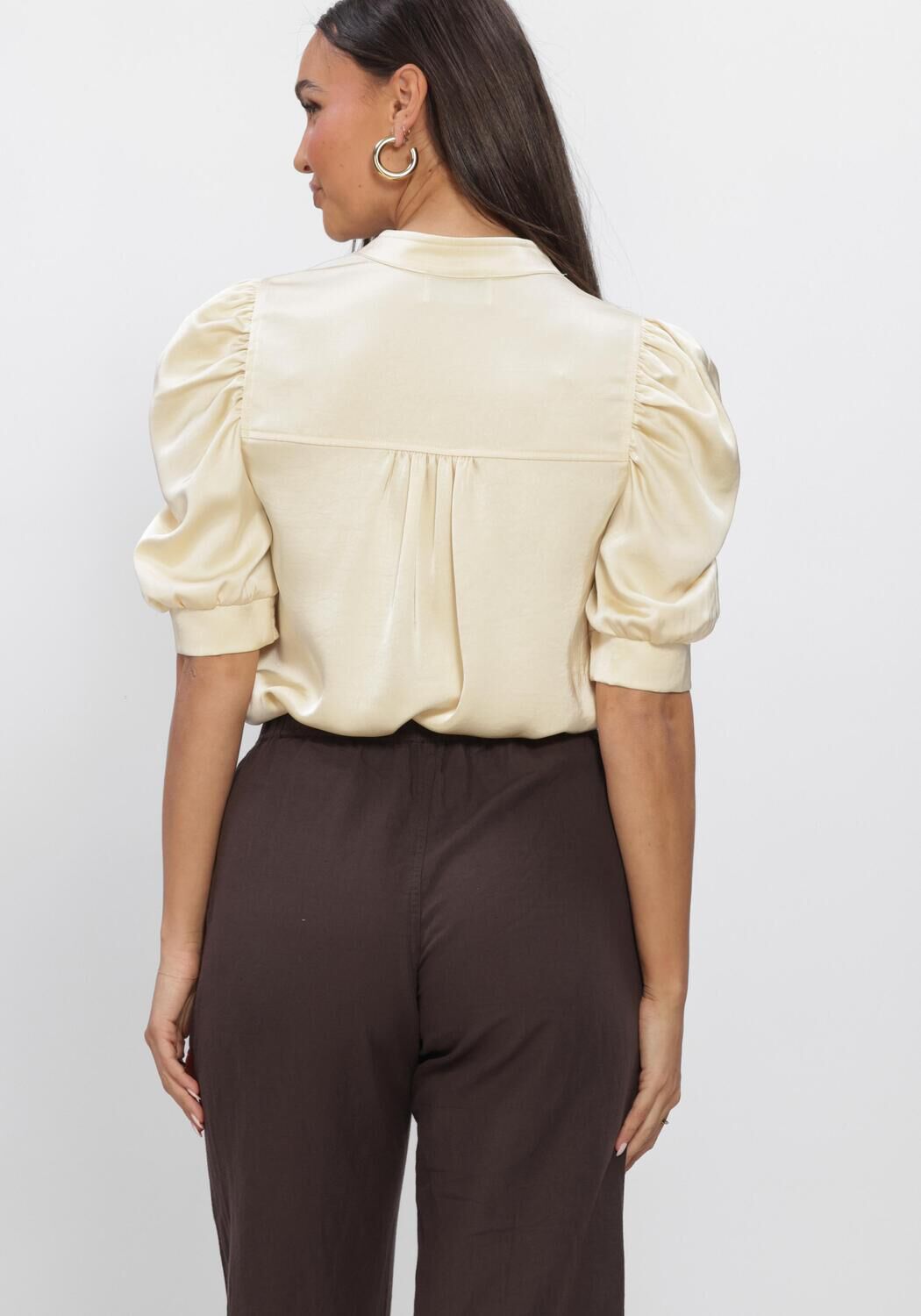 Gele NEO NOIR Blouses ROELLA HEAVY SATEEN BLOUSE - large