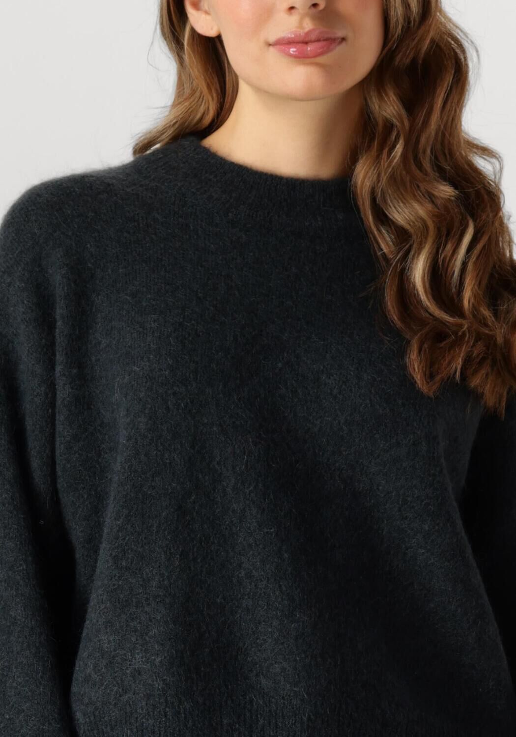 SECOND FEMALE Dames Truien & Vesten Brook Knit Drop Shoulder O-neck Grijs