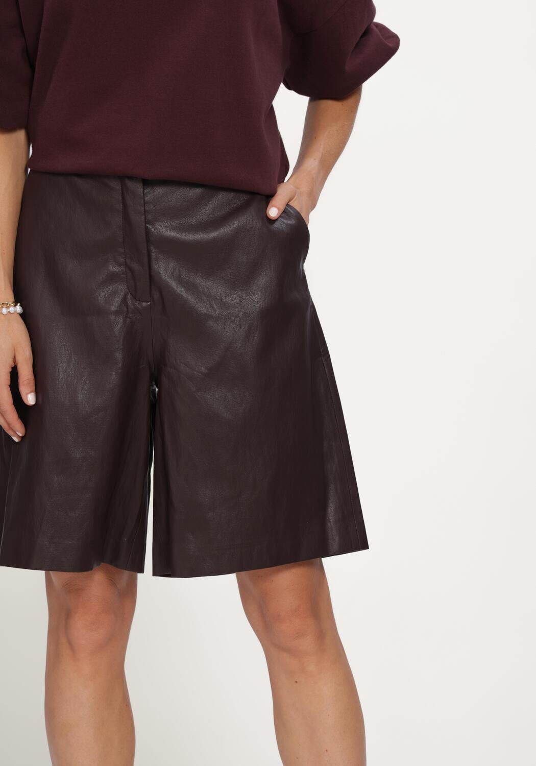 Bruine CIRCLE OF TRUST Korte broek PHEBE SHORT - large