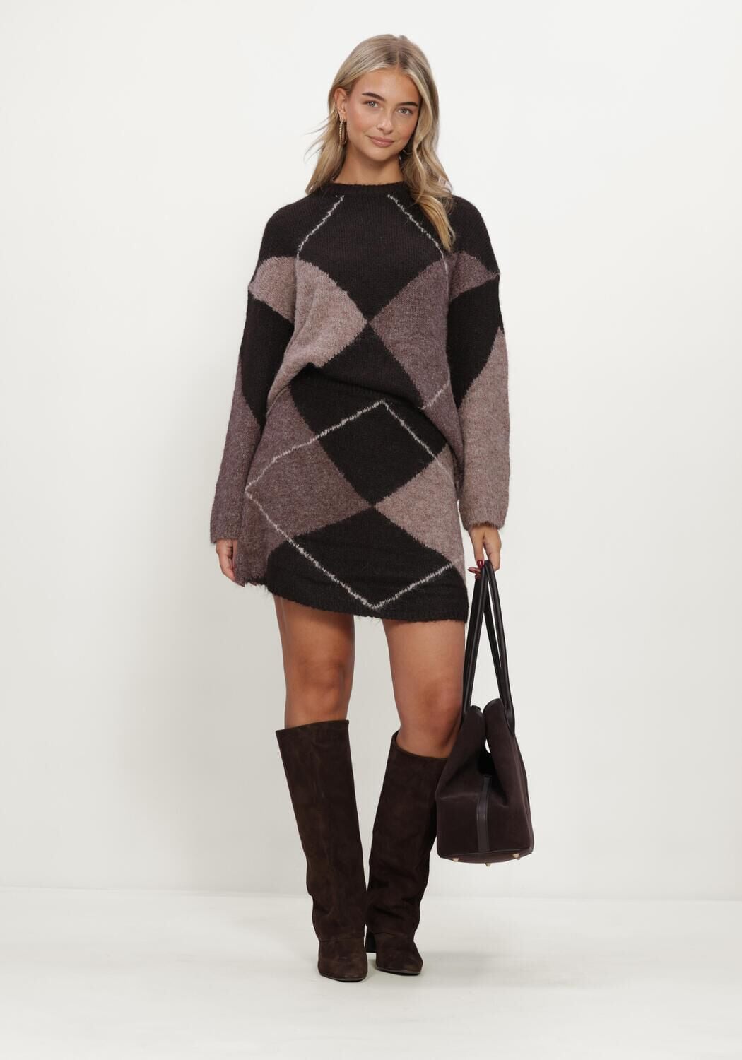 NEO NOIR Dames Truien & Vesten Inga Check Fluff Knit Blouse Bruin
