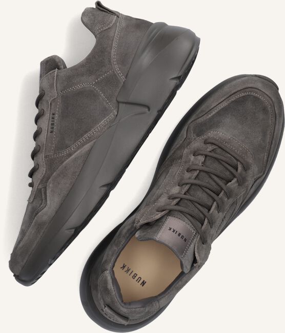 Grijze NUBIKK Lage sneakers ROQUE ROAD WAVE Grijze NUBIKK Lage sneakers ROQUE ROAD WAVE - large