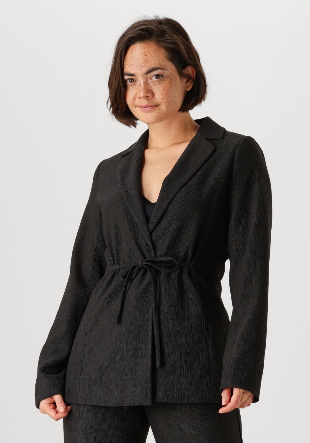 Aimée the Label Lisa Dames Blazer Zwart Black Dames