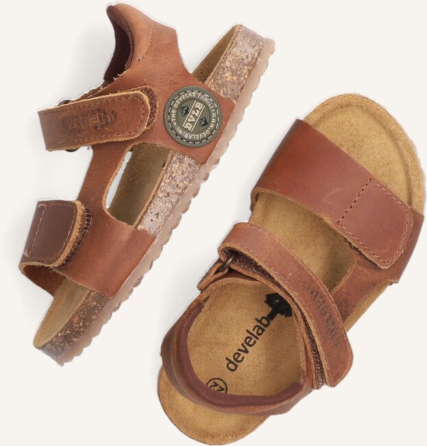 Cognac DEVELAB Platte sandalen 48209 Cognac DEVELAB Platte sandalen 48209 - large