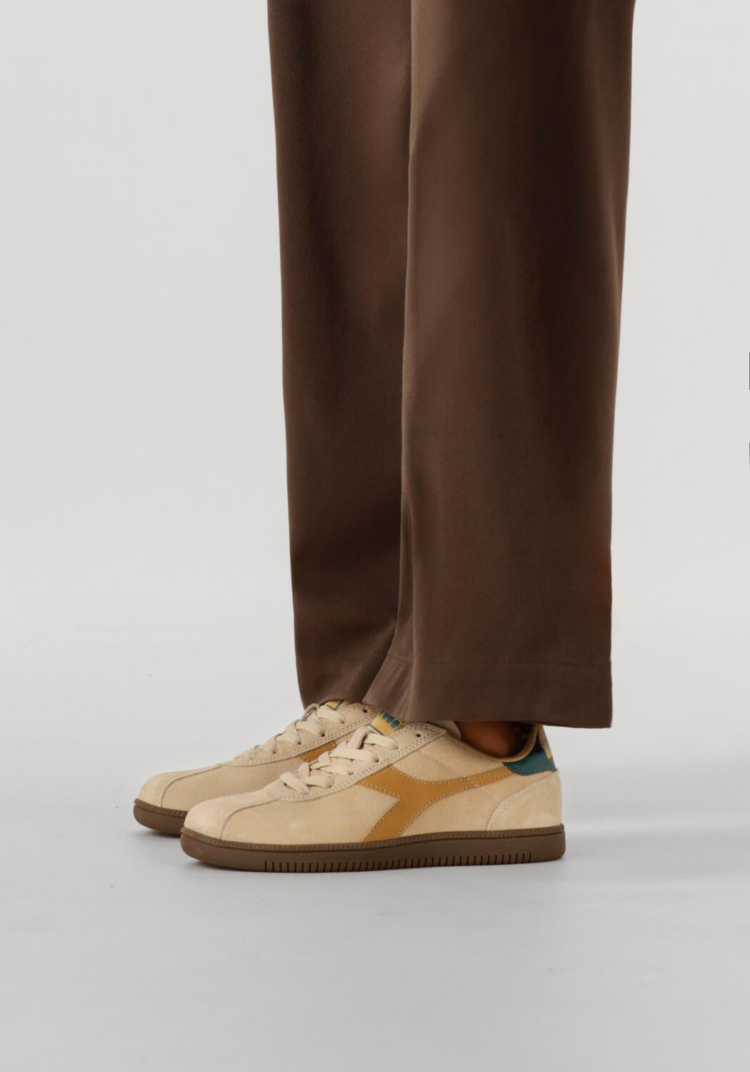 Beige DIADORA Lage sneakers TOKYO - large