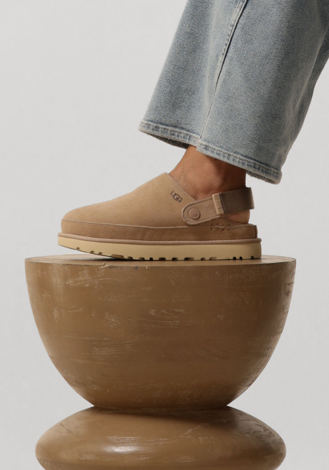 Beige UGG Instappers GOLDENSTAR CLOG - large