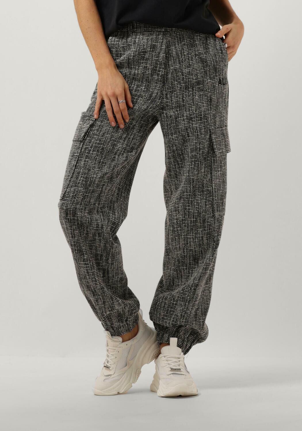 ALIX THE LABEL Dames Broeken Ladies Woven Boucle Cargo Pants Grijs