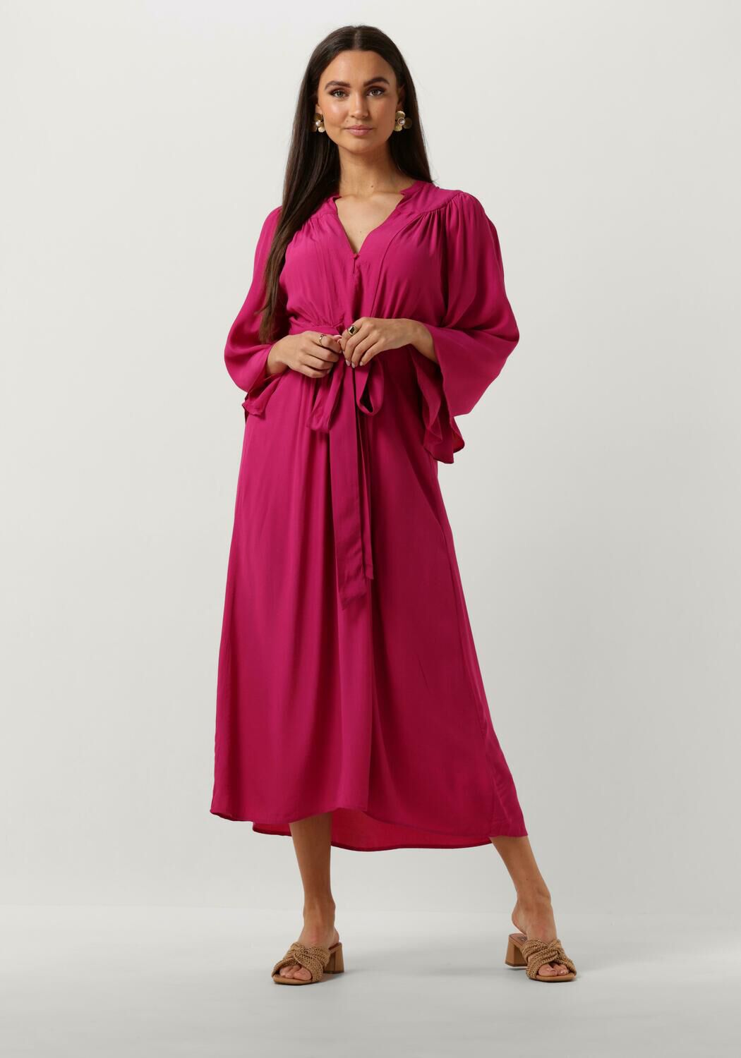 Fuchsia roze jurk 2025