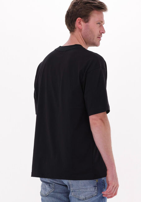 Zwarte CALVIN KLEIN T-shirt SHRUNKEN BADGE POCKET TEE - large