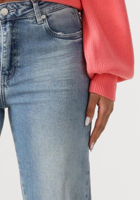 Lichtblauwe CIRCLE OF TRUST Mom jeans CHLOE DNM - large