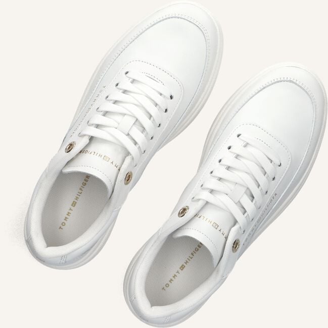 Witte TOMMY HILFIGER Lage sneakers MODERN COURT SNEAKER Witte TOMMY HILFIGER Lage sneakers MODERN COURT SNEAKER - large