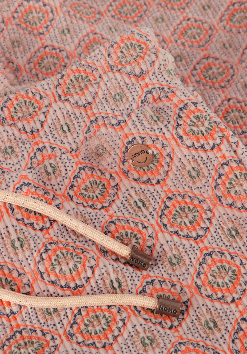 Roze NONO Flared broek SADY AOP FLARED PANTS - large