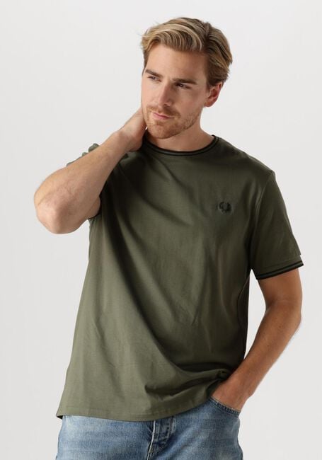Groene FRED PERRY Polo TWIN TIPPED FRED PERRY SHIRT - large