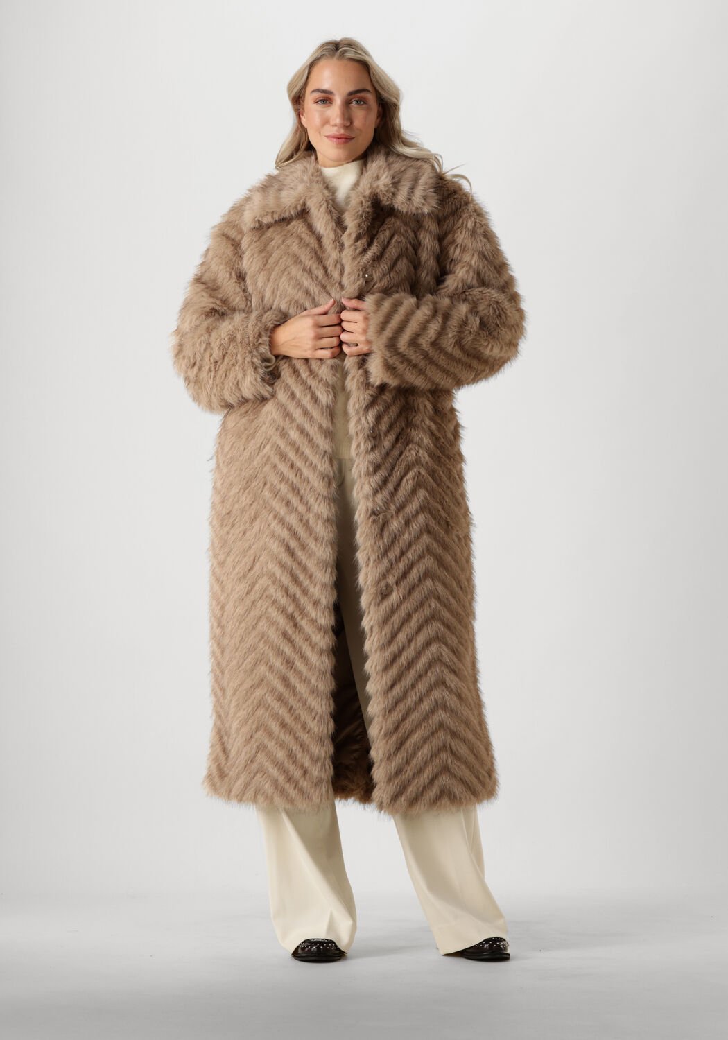 Stand Studio Beige Wynther Coat Elegant en veelzijdig Beige Dames