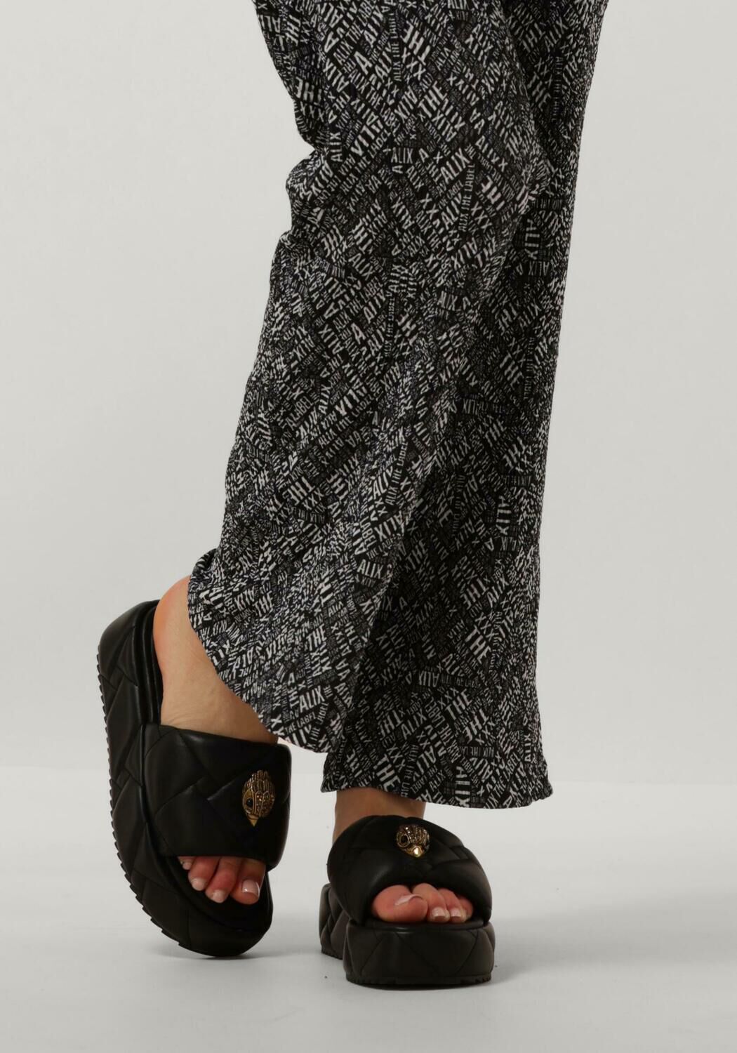 Zwarte KURT GEIGER LONDON Slippers KENSINGTON PUFF FLATFORM - large