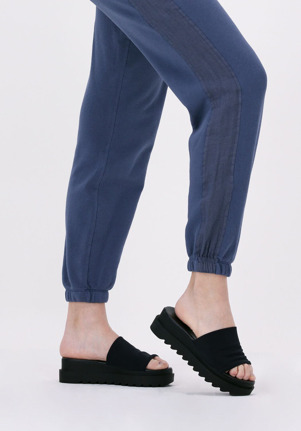 Omoda badslippers discount