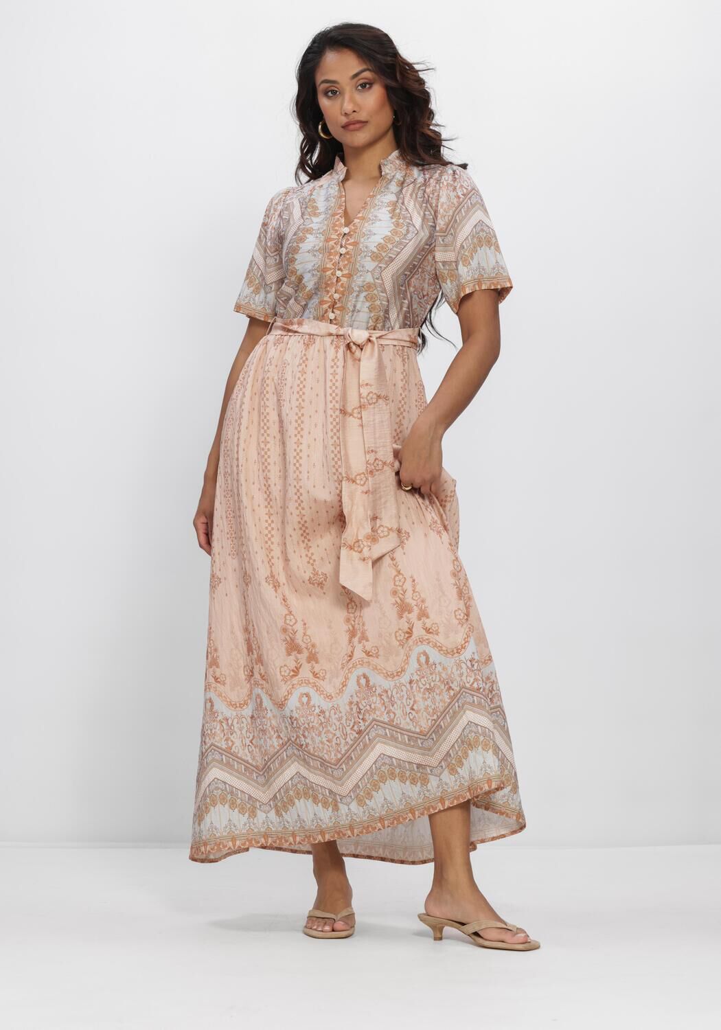 Perzik NEO NOIR Maxi jurk MOVIANA FLOWER BORDER DRESS - large