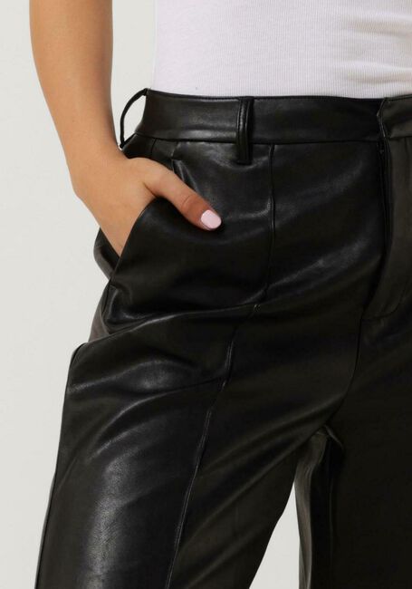 Zwarte COLOURFUL REBEL Pantalon RUS VEGAN LEATHER STRAIGHT PANTS - large