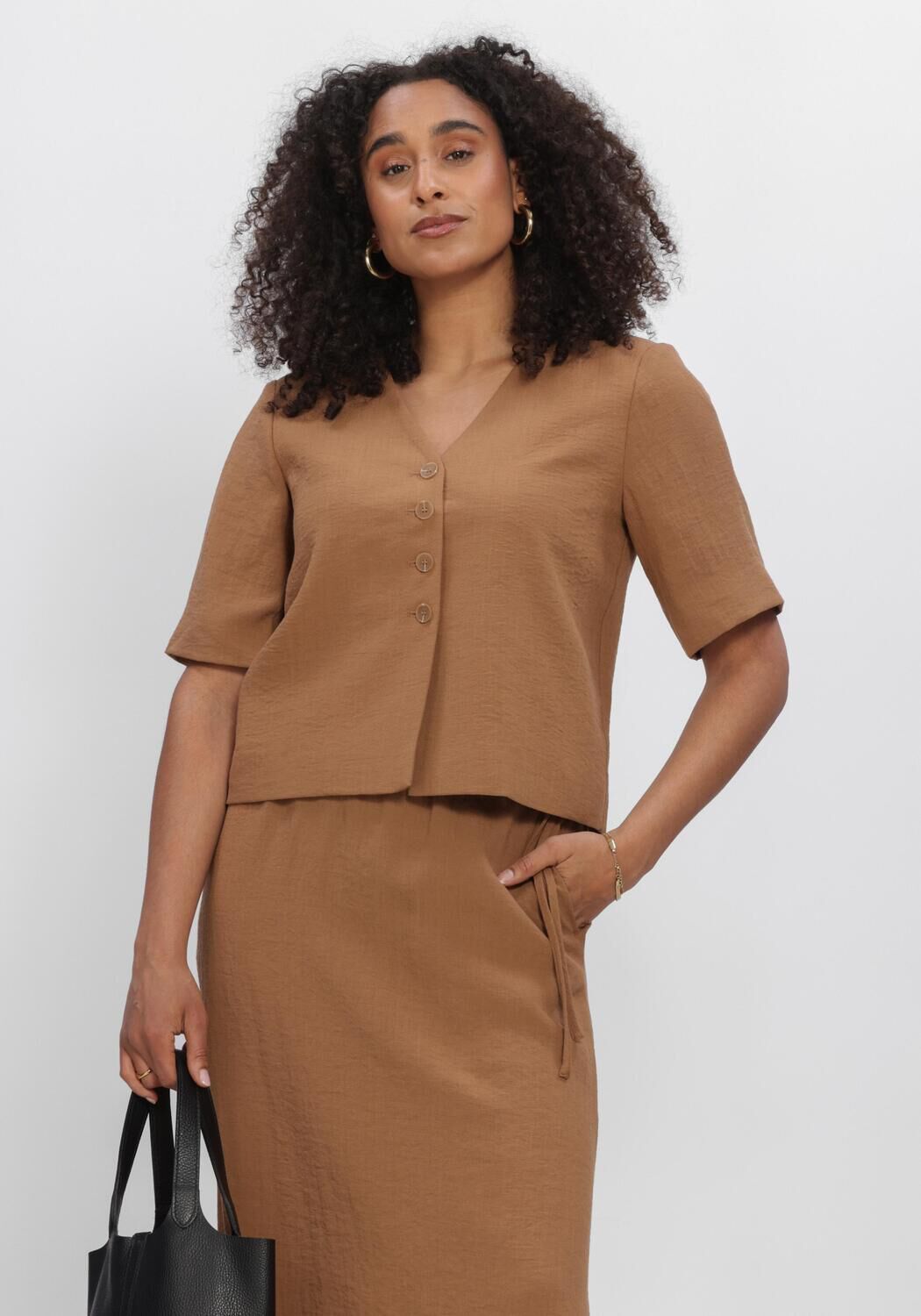 Bruine OBJECT Blouses OBJRINI MATHILDA 2/4 LO BLAZER  145 ND - large