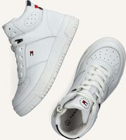 Witte TOMMY HILFIGER Hoge sneakers 32484 Witte TOMMY HILFIGER Hoge sneakers 32484 - medium